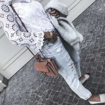 Summer Look | White Blouse & Ripped Jeans