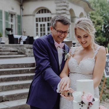 Strahlend weiße Zähne zur Hochzeit