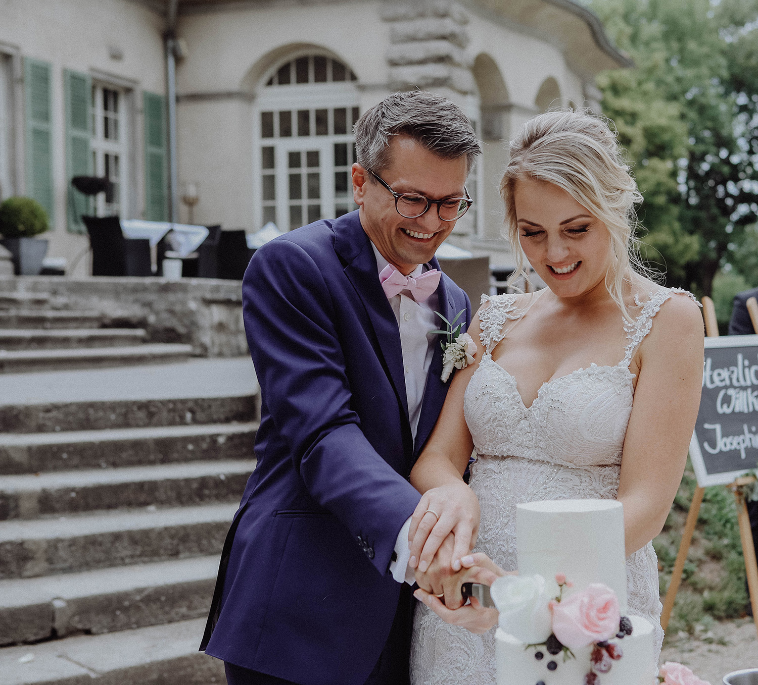 Strahlend weiße Zähne zur Hochzeit